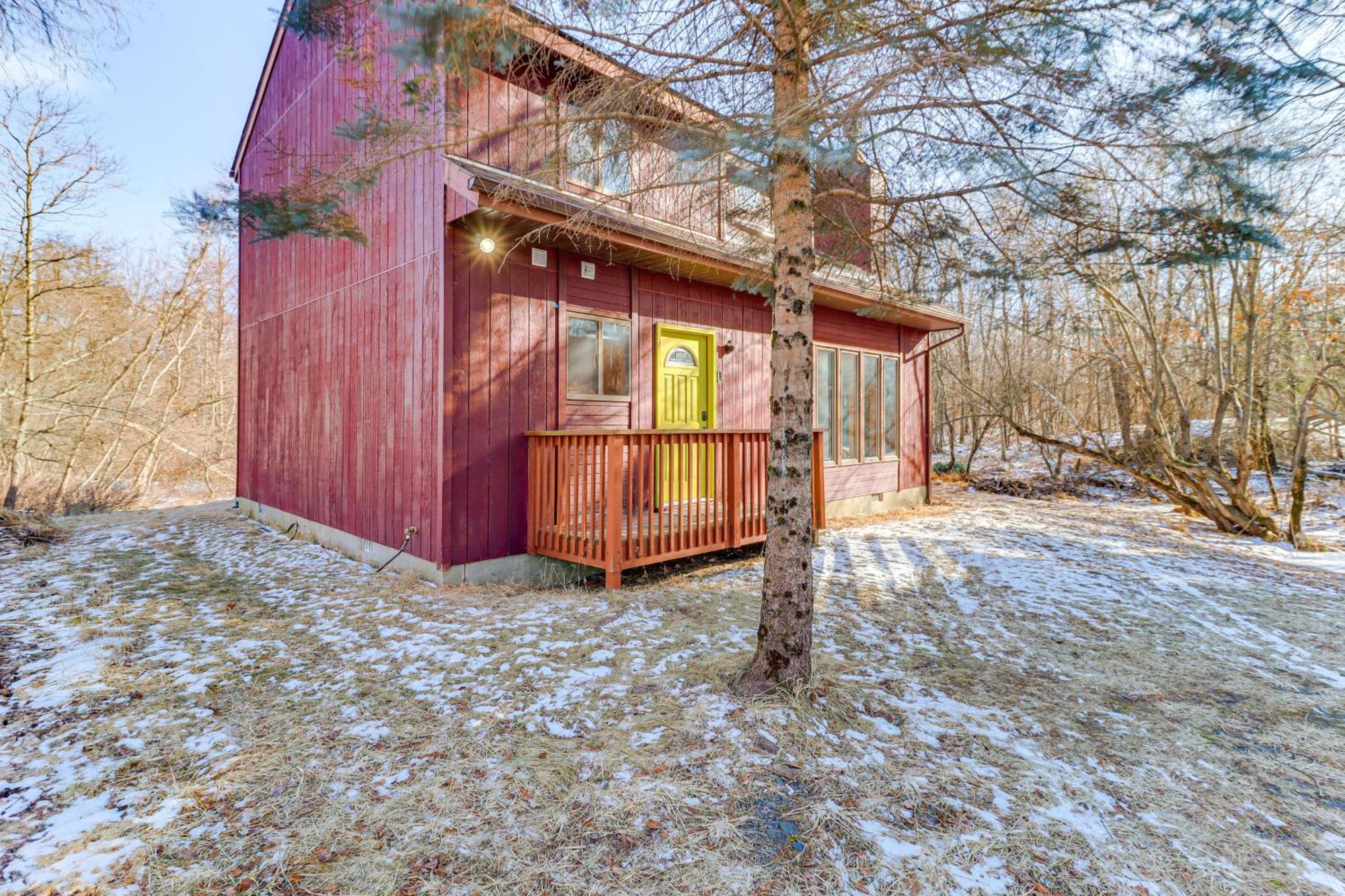 Poconos Home With Private Spa And Fire Pit Long Pond Luaran gambar