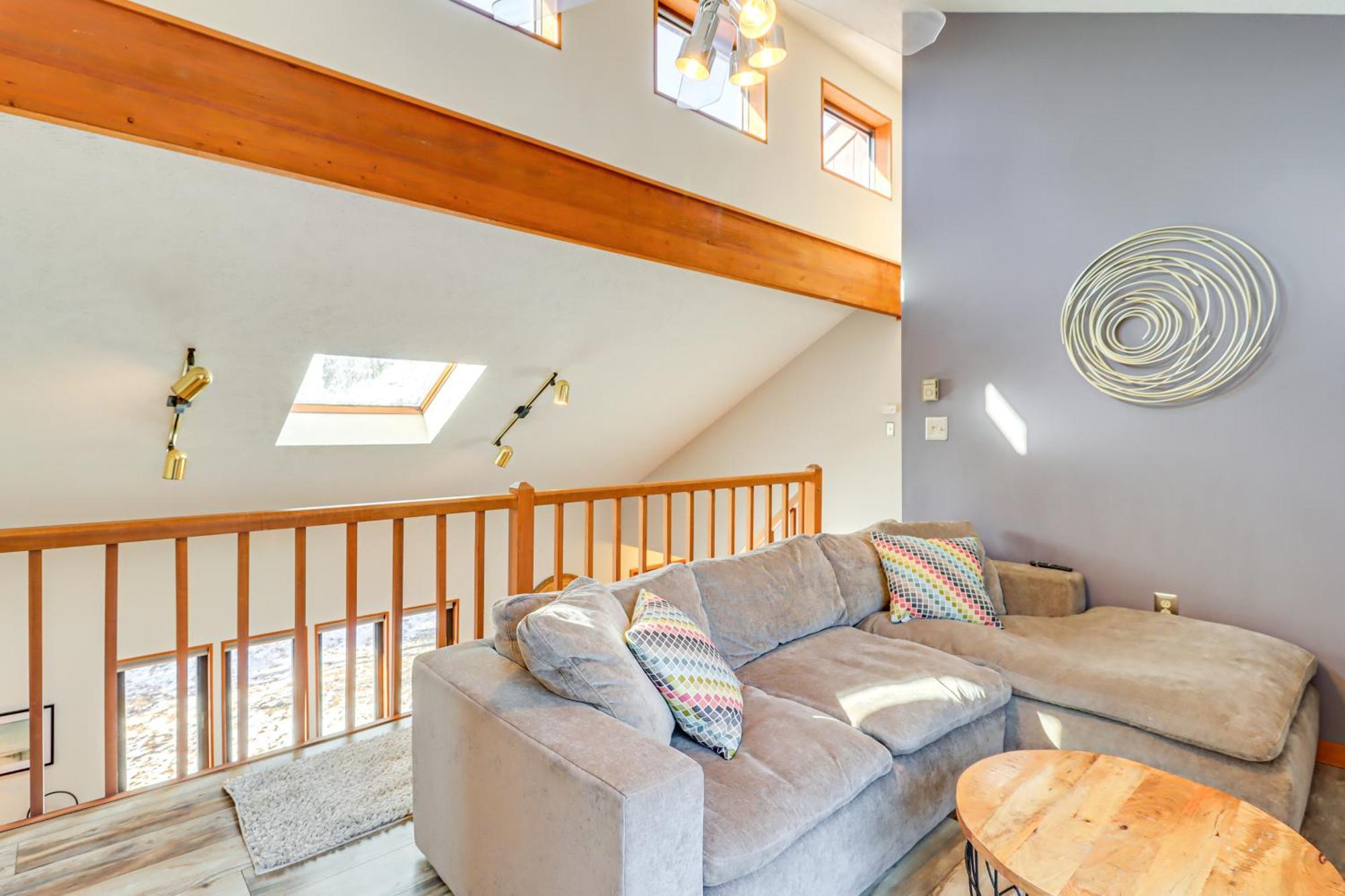 Poconos Home With Private Spa And Fire Pit Long Pond Luaran gambar